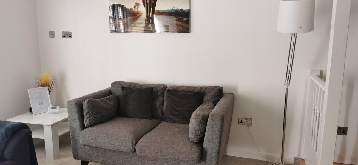 Cosy 2BR | Sleeps 4 | Colchester Town CO14
