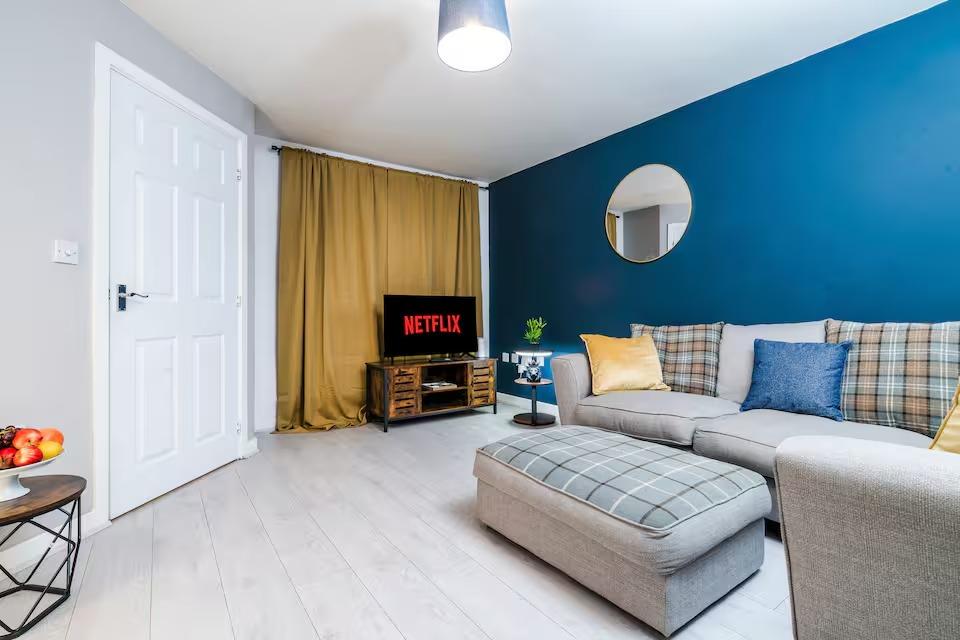 3BR Home By Comfy Nest Flexible Renting Coventry2