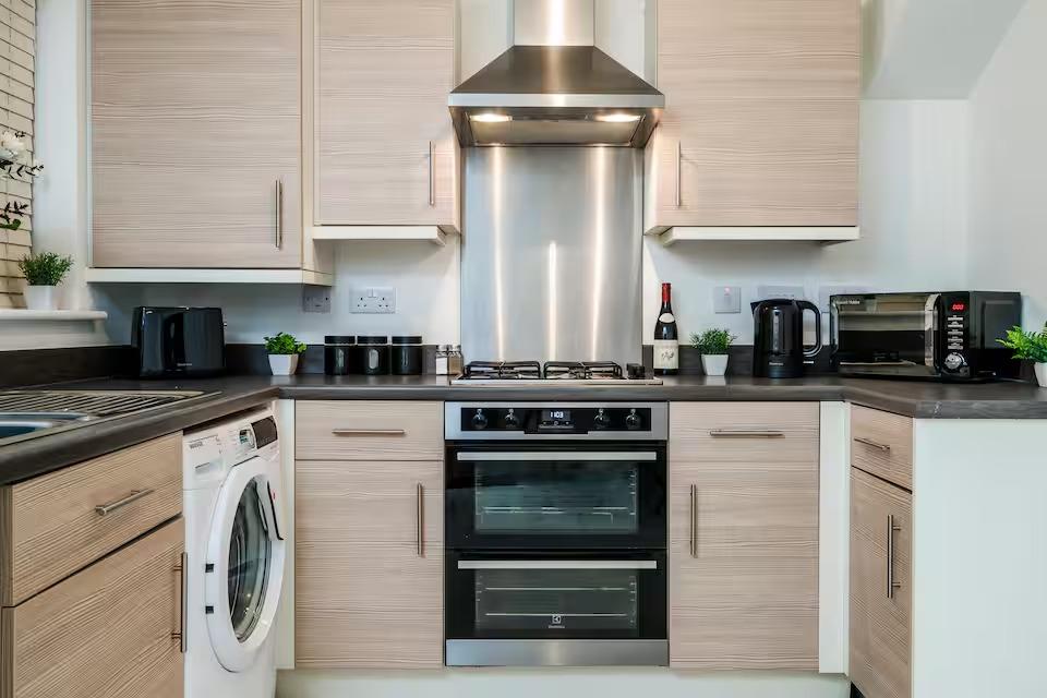 3BR Home By Comfy Nest Flexible Renting Coventry5