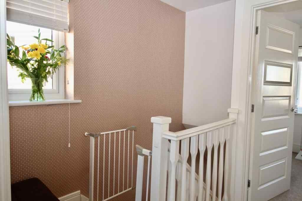 2BR By Comfy Nest Short Term Rental Corby|Parking6