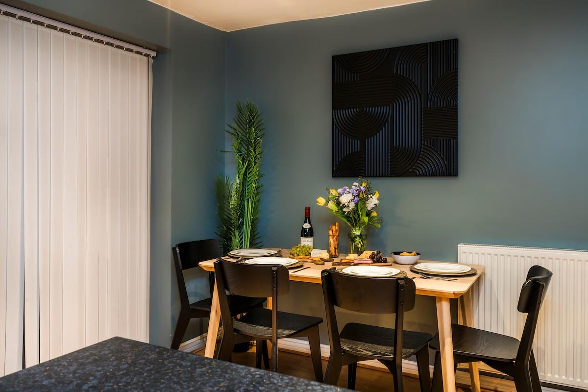 3BR Comfy Nest Contractor Accommodation Nottingham3