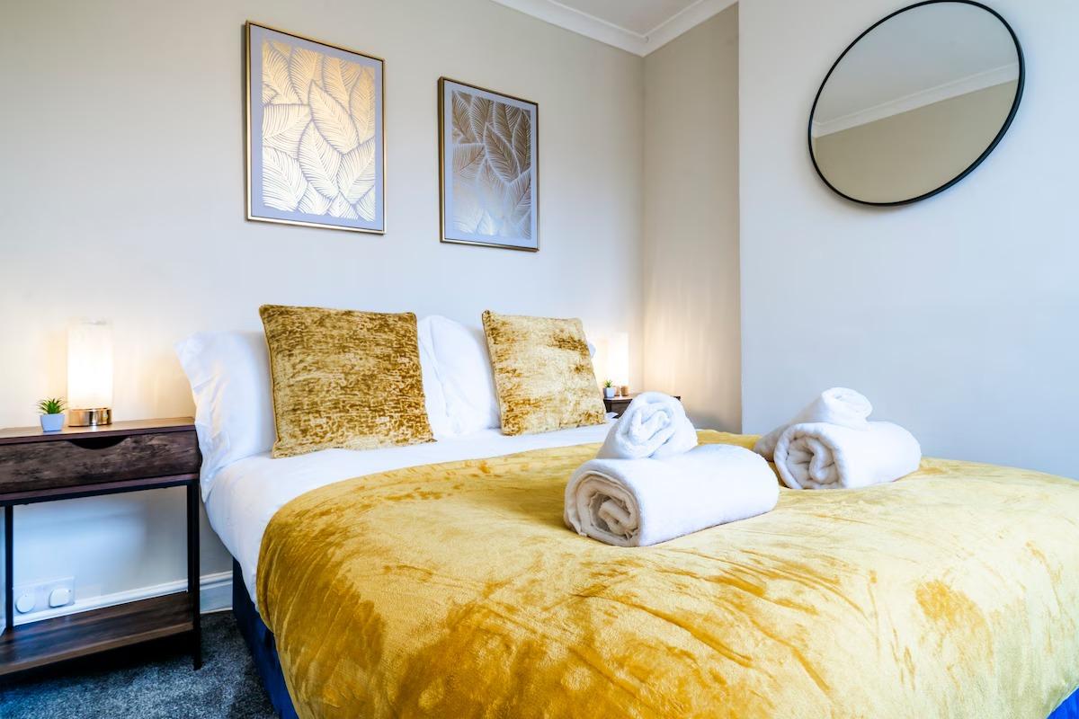 4BR Comfy Nest Flexible Renting Northampton6