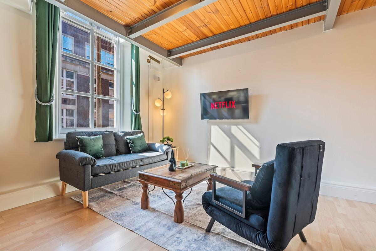 Split Level 1 Bed | Sleeps 3, City Center, Castle5