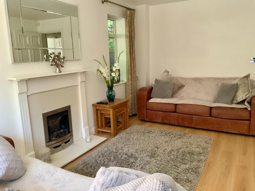 Stylish 3-Bed Retreat near Solihull, NEC, B'ham4
