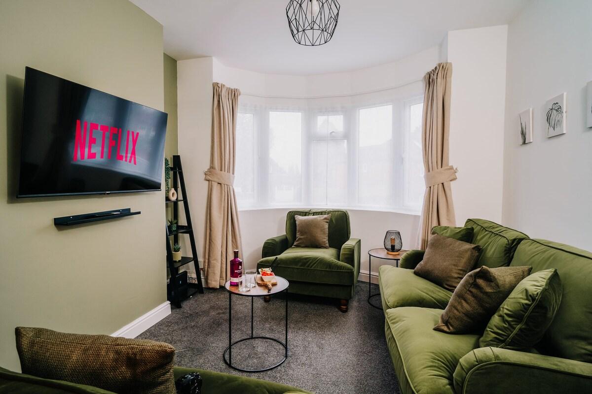 Big Discounts | Free Parking | Long-Term Stays3