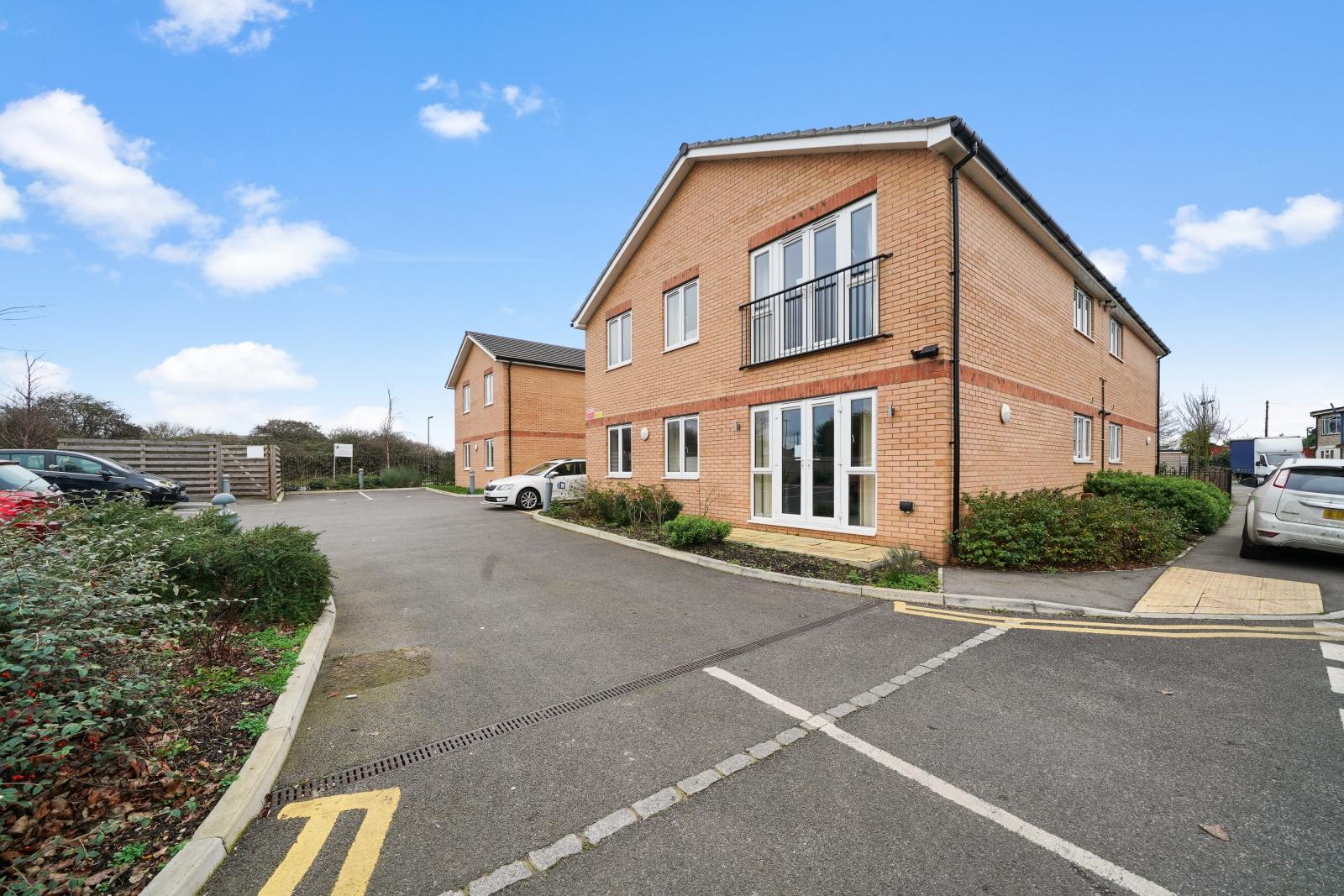 Heathrow Living 2BDR 2BA Apt by 360 Stays - Apt 114