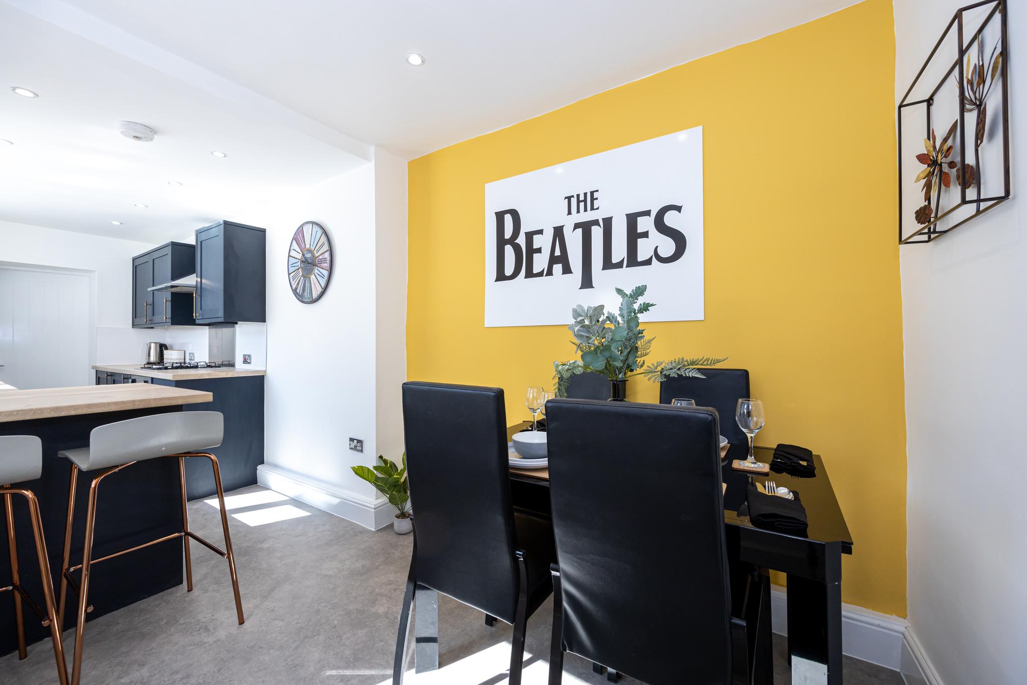 Earp House | Allerton Liverpool Stay | Sleeps 73
