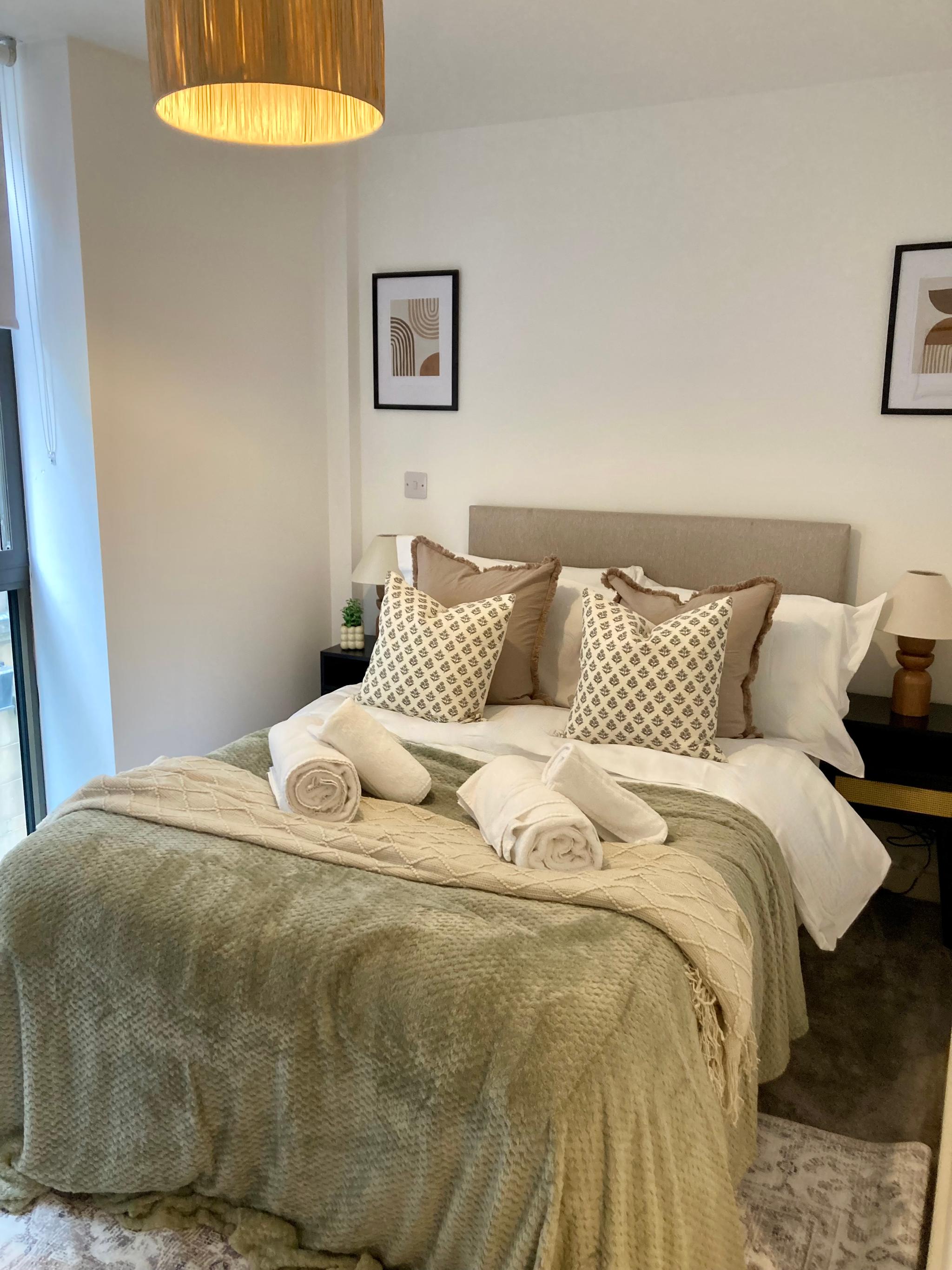 Fargate Central 204 | 3-Bed | Sheffield Centre2