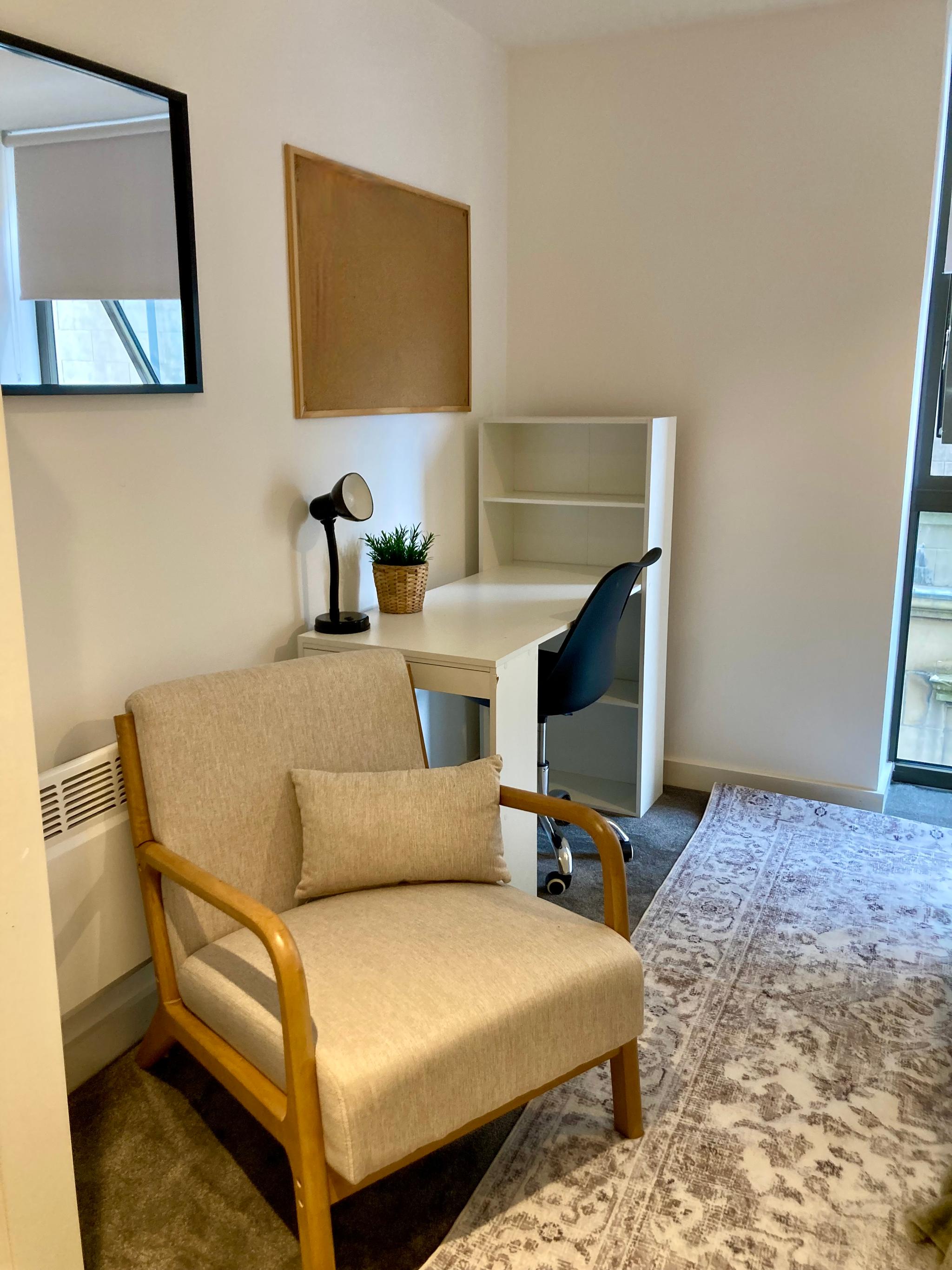 Fargate Central 204 | 3-Bed | Sheffield City6