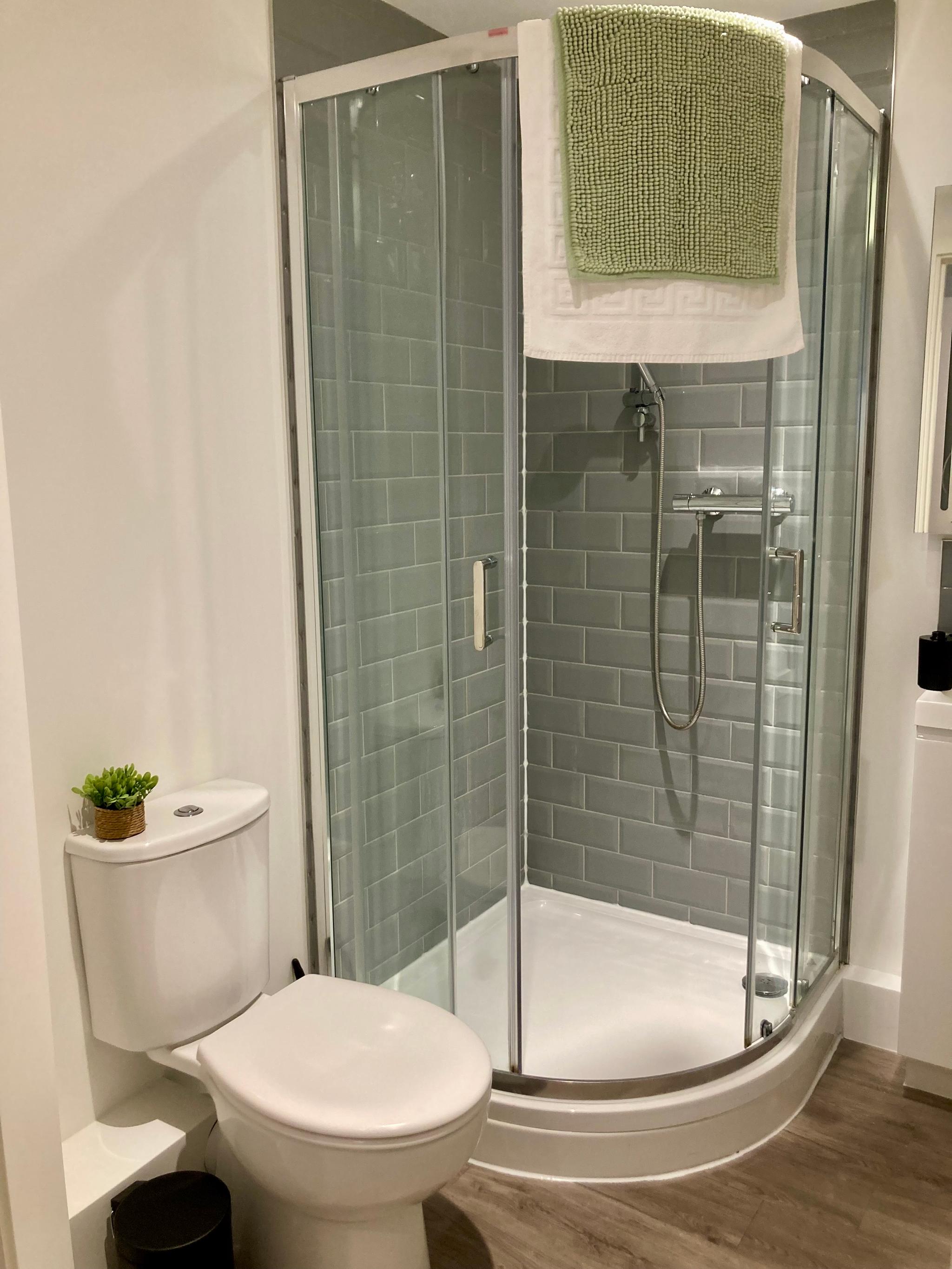 Fargate Central 204 | 3-Bed | Sheffield City5