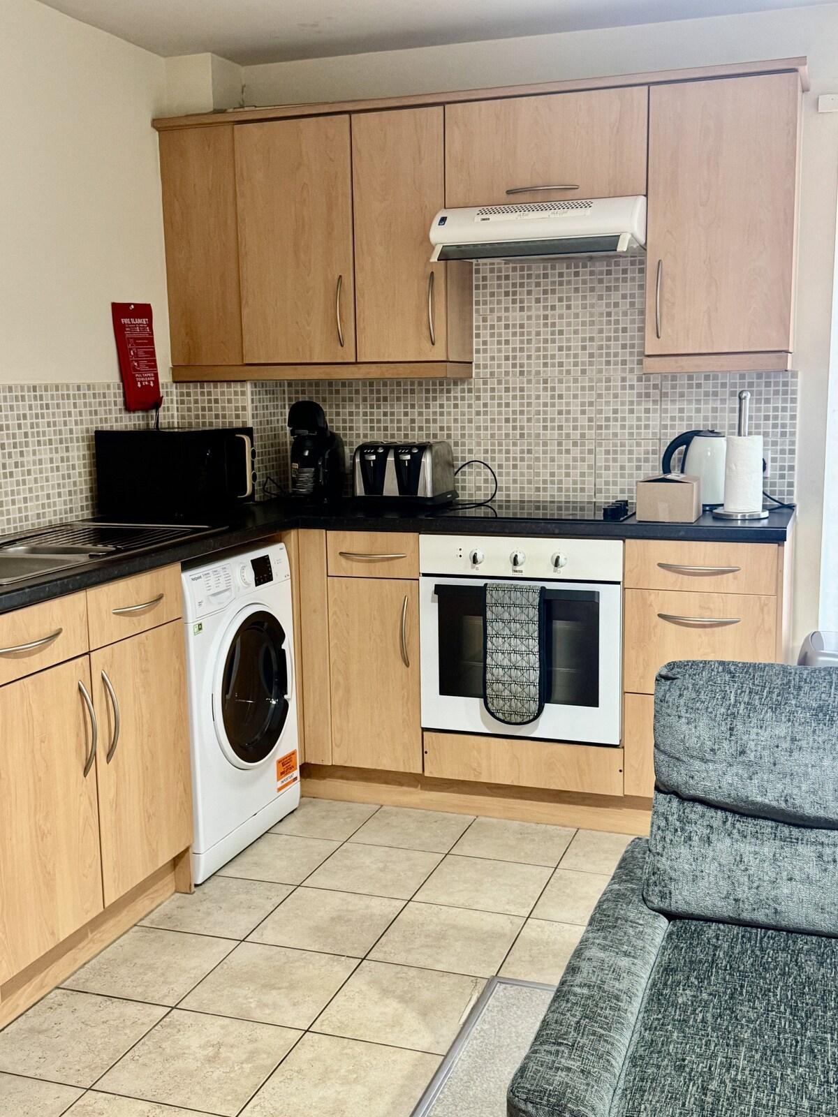 Modern 2BR in Headington | Near JR, Manor & Shops5
