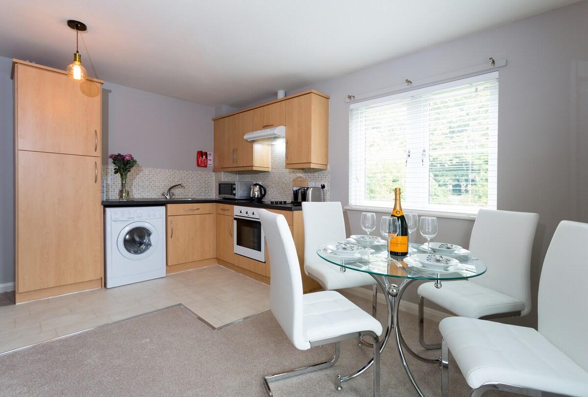 Bright 2BR in Headington | JR, Manor & Shops2