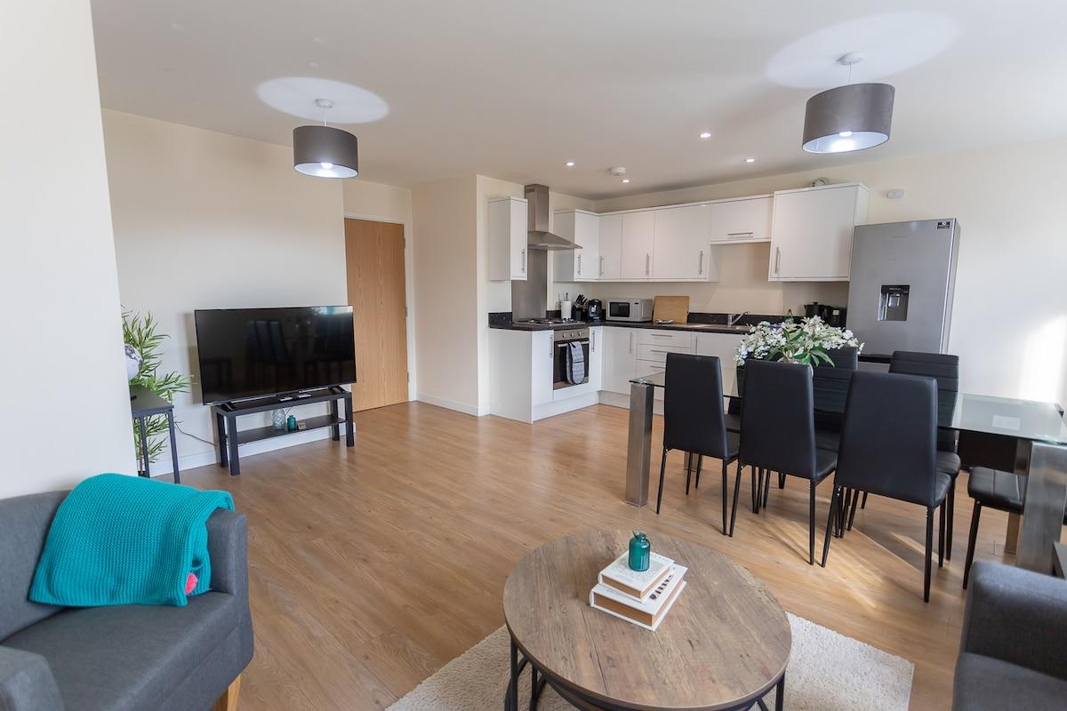Spacious 2BR | Ensuite| Oxford, Airport & Bicester2