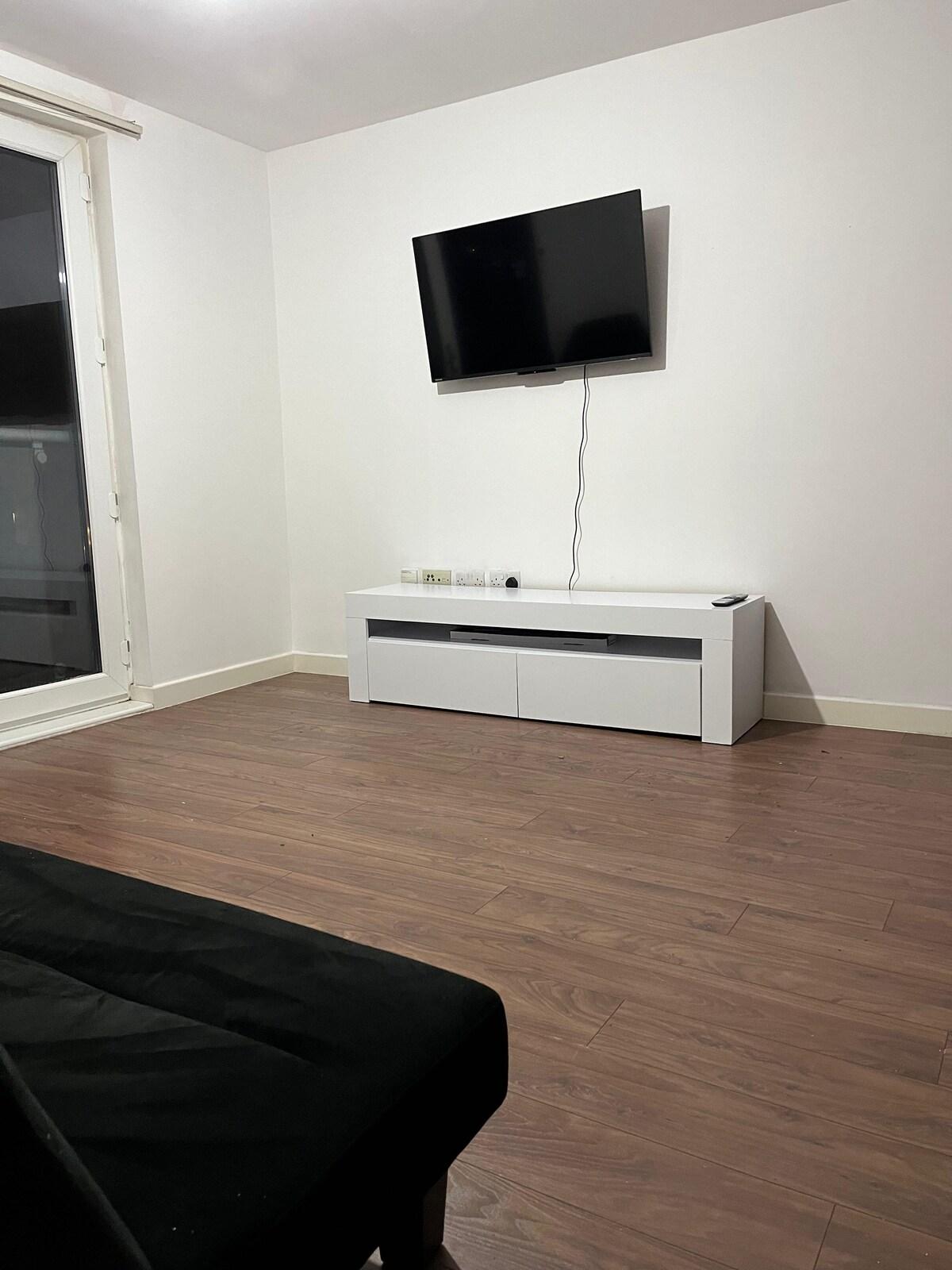 Bespoke 2 Bed Deansgate & Mediacity | Free parking2