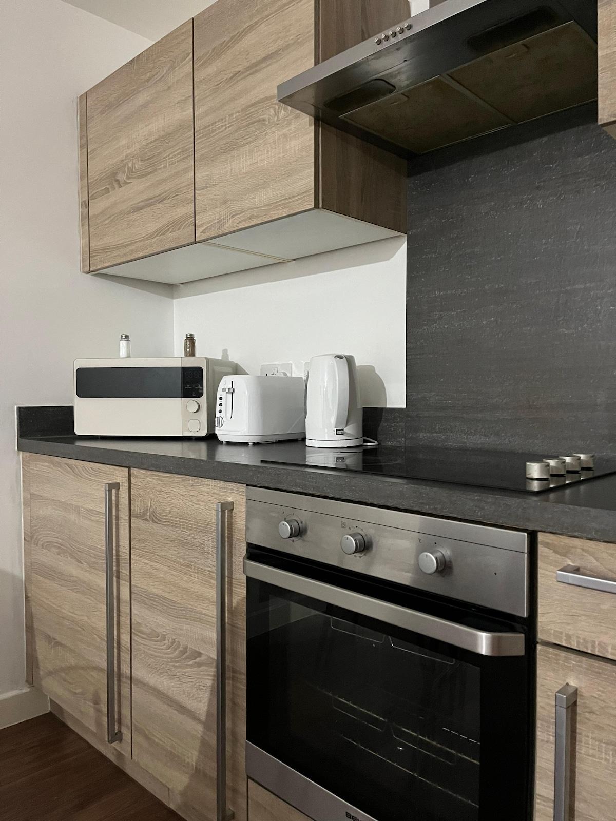 Bespoke 2 Bed Deansgate & Mediacity | Free parking3