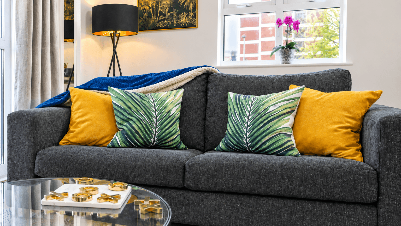 Central Balcony Flat | Long-Stay | WiFi | Parking6