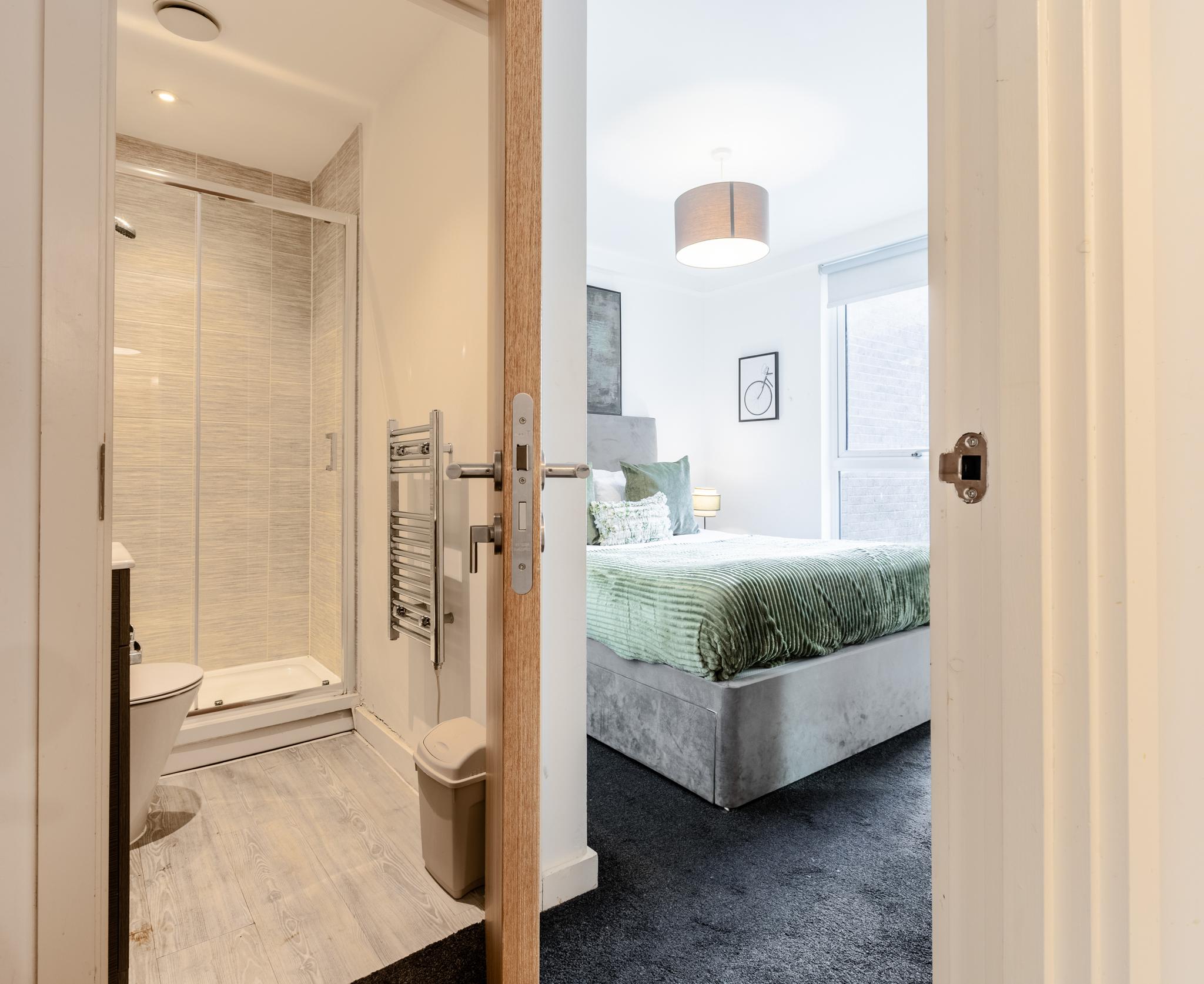 City Centre Access - Stunning 2 Bed Retreat2