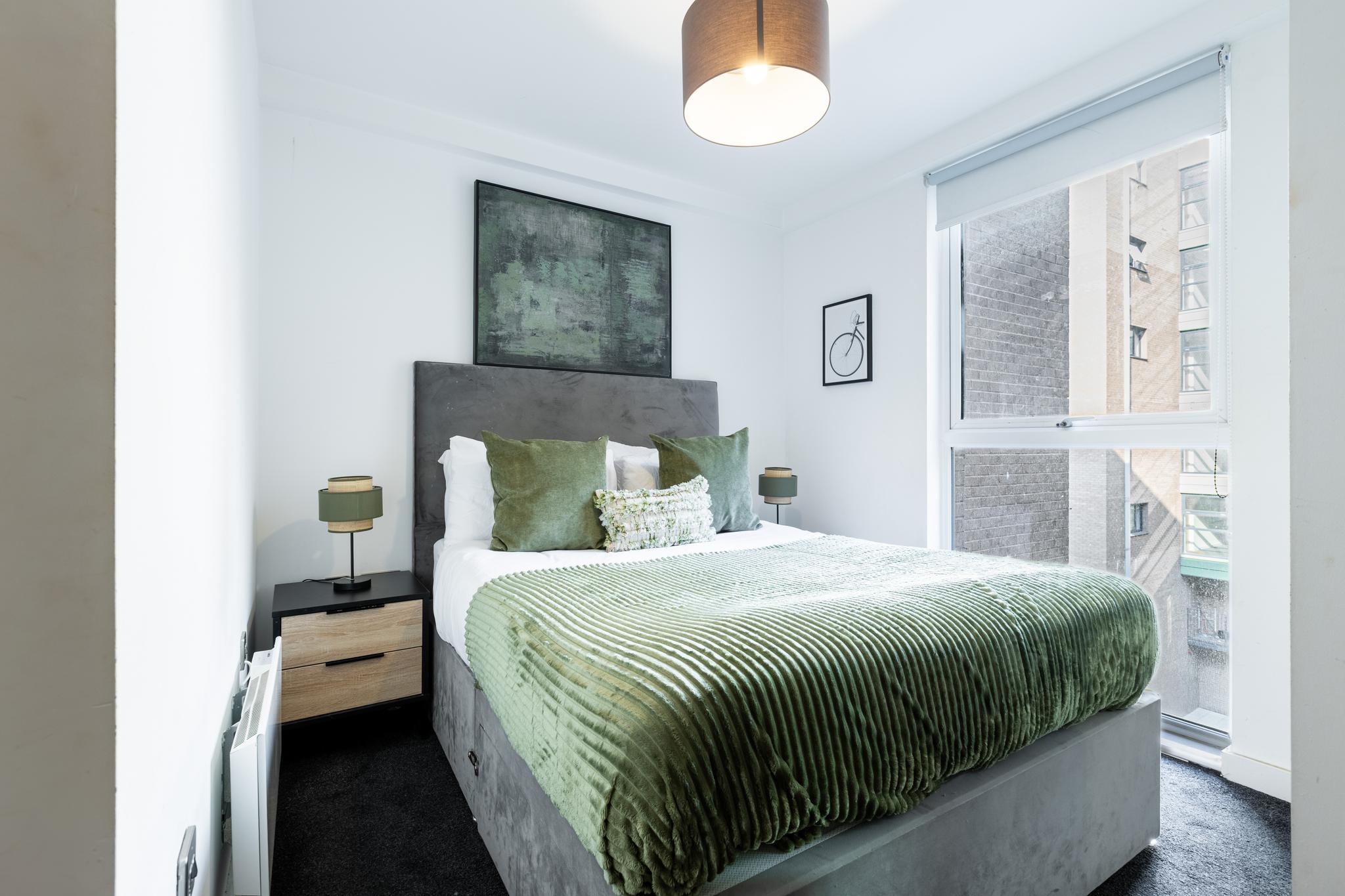 City Centre Access - Stunning 2 Bed Retreat5